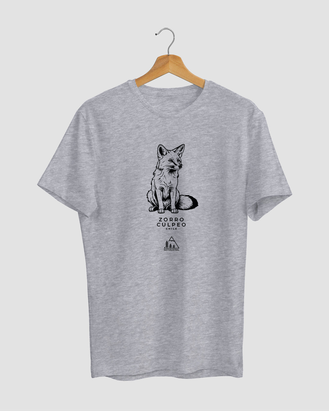 Polera con diseño de zorro culpeo, fauna nativa de Chile, color gris - Nativaustral