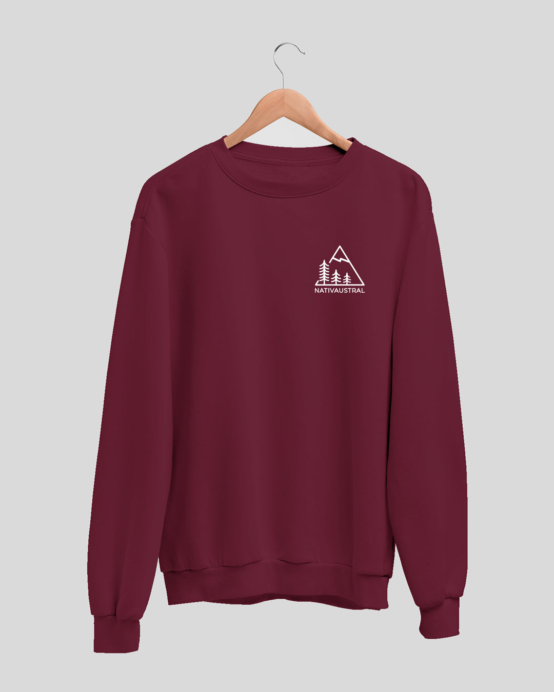 Polerón polo Nativaustral, diseño con logo de la marca inspirada en naturaleza chilena, color burdeo - Nativaustral