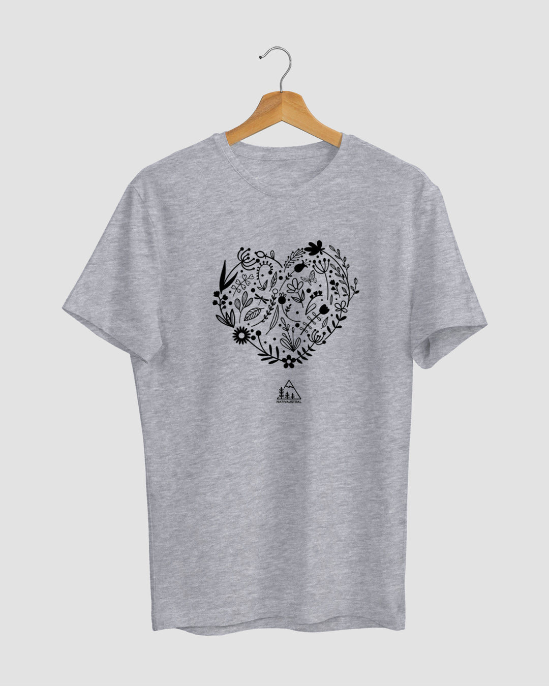 Polera con diseño de corazón de la naturaleza, amor por la naturaleza chilena, color gris claro - Nativaustral