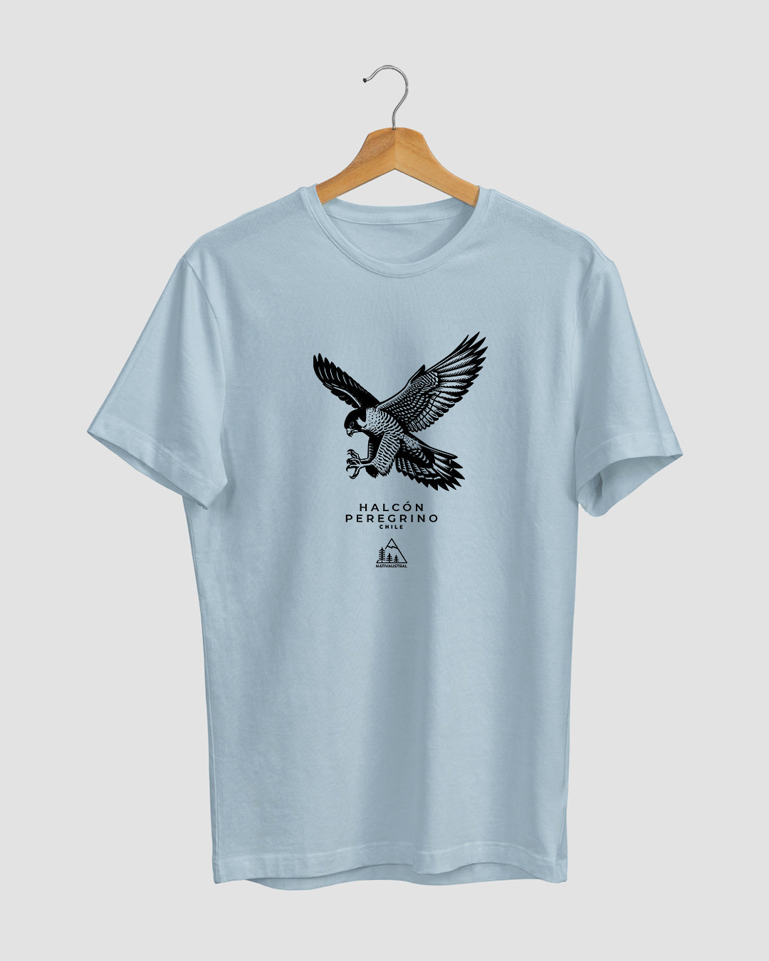 Polera con diseño de halcón peregrino, ave rapaz nativa de Chile, color celeste - Nativaustral