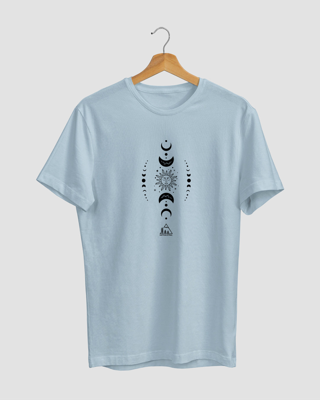 Polera con diseño de luna y sol, ciclos naturales de Chile, color celeste - Nativaustral