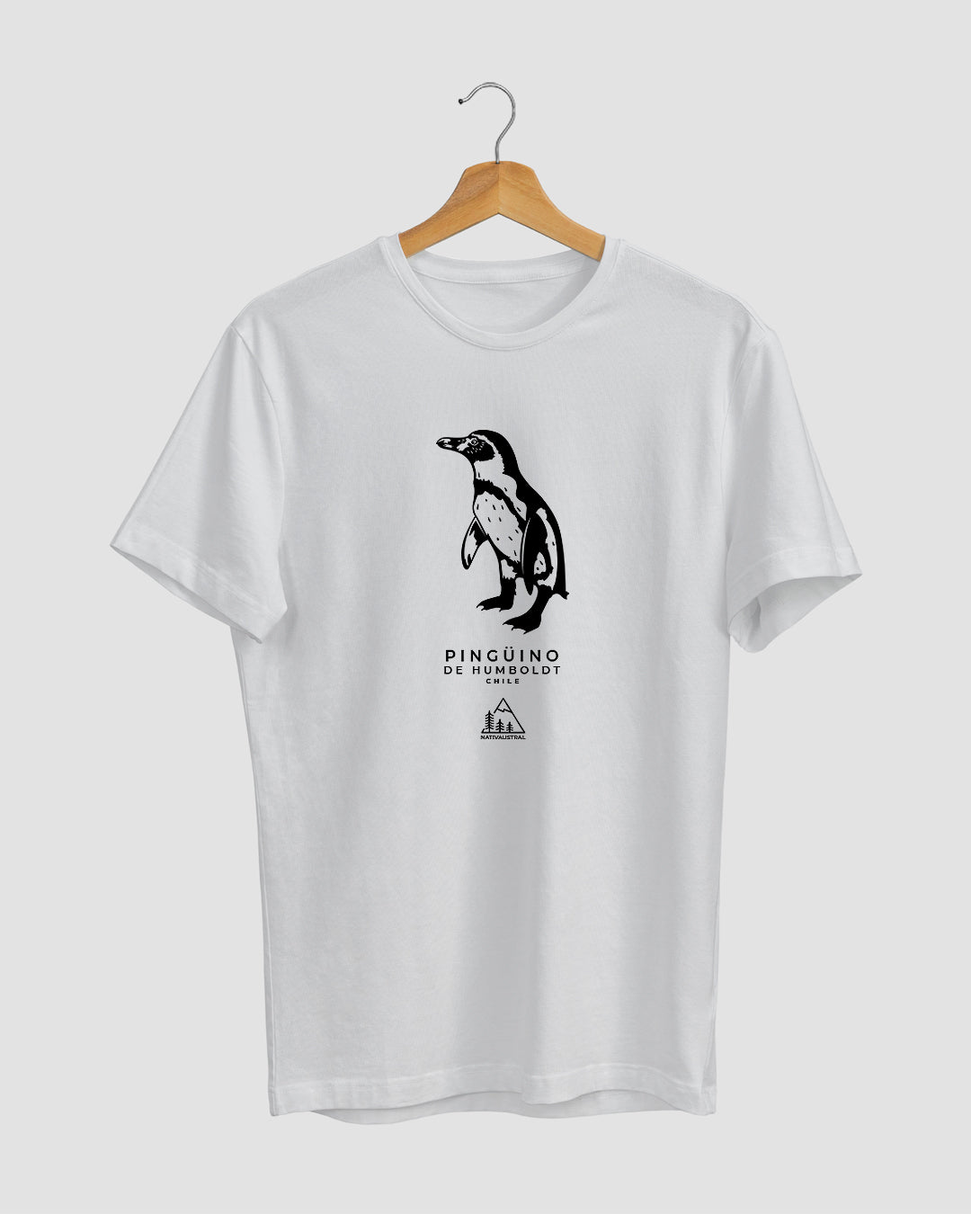 Polera con diseño de pingüino de Humboldt, ave marina de las costas chilenas, color blanco - Nativaustral