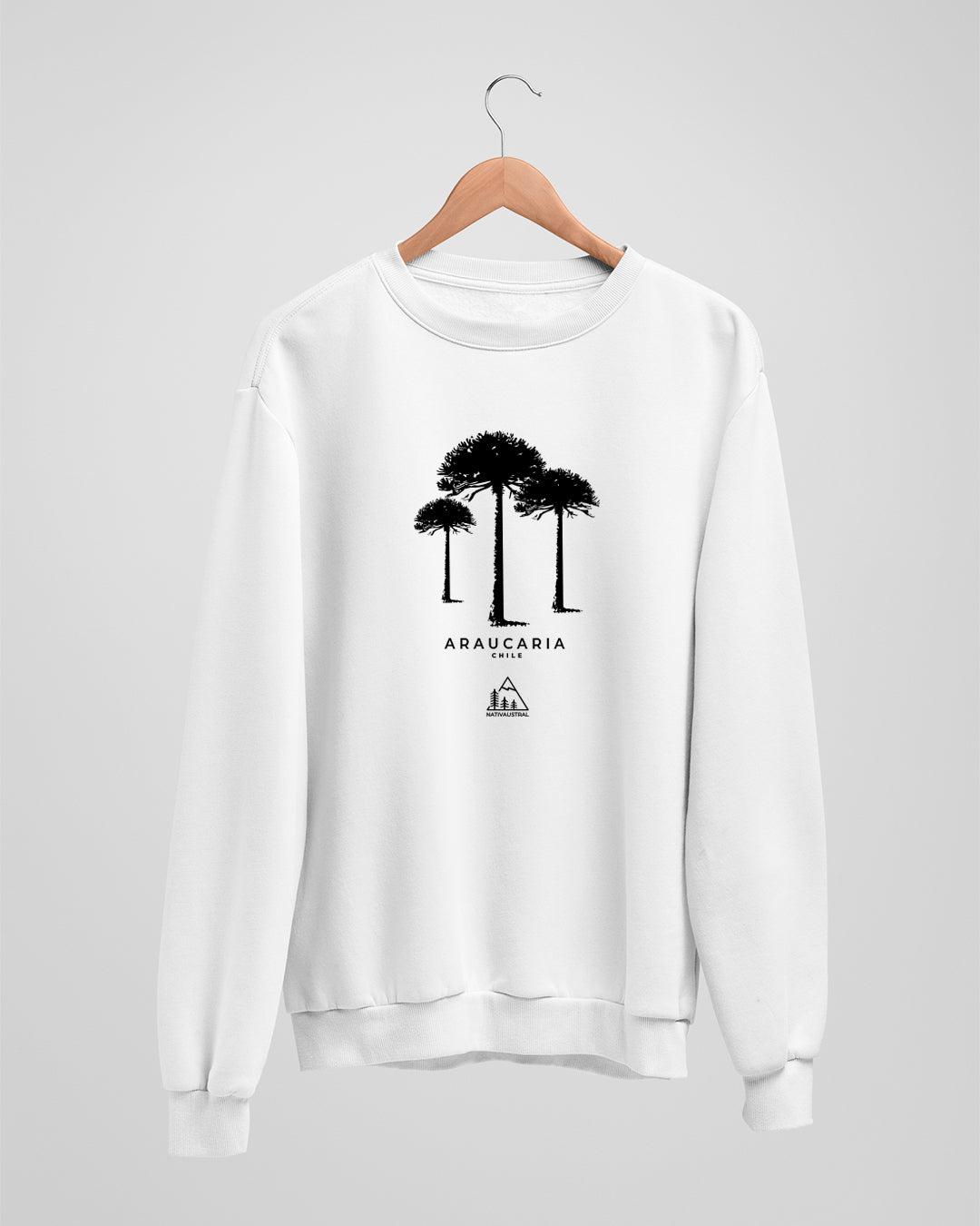 Polerón polo con diseño de araucaria, árbol sagrado del pueblo mapuche, color blanco - Nativaustral