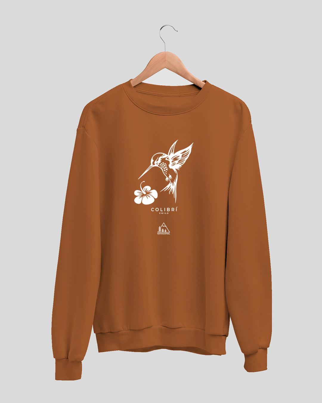 Polerón polo con diseño de colibrí, ave nativa de Chile, color alerce - Nativaustral
