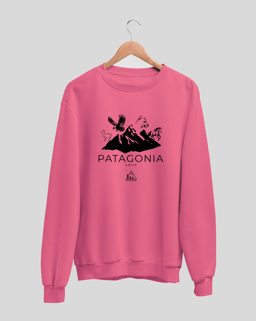 Polerón polo con diseño de fauna patagónica, distintas especies nativas de la Patagonia chilena, color fucsia claro - Nativaustral