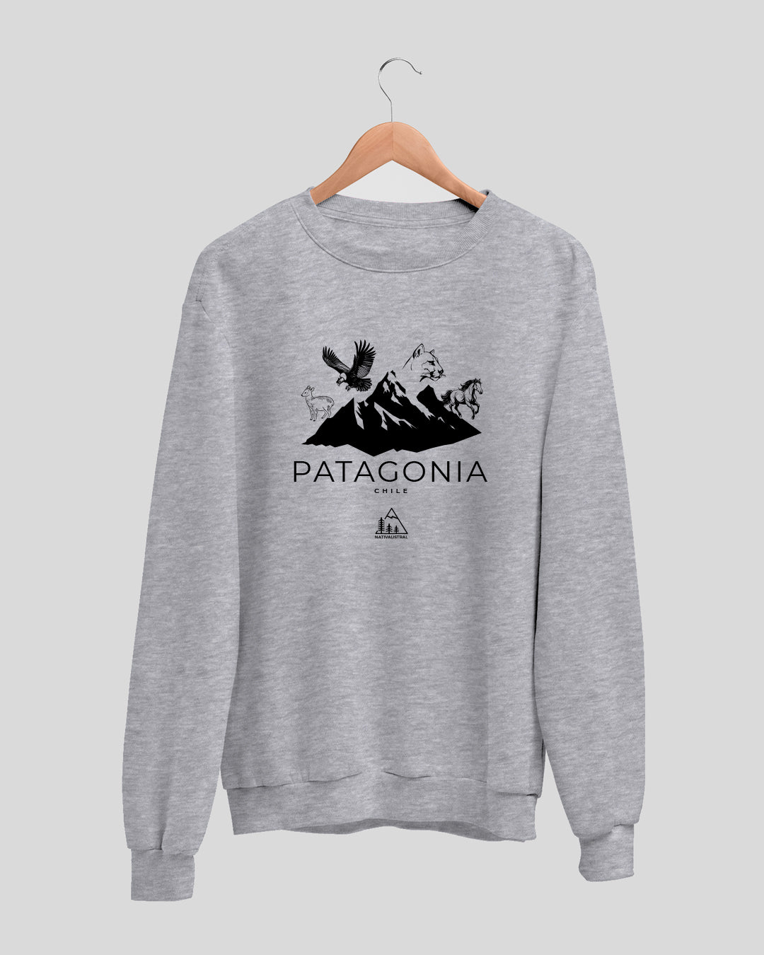 Polerón polo con diseño de fauna patagónica, distintas especies nativas de la Patagonia chilena, color gris claro - Nativaustral