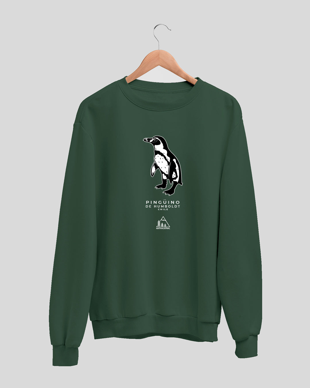 Polerón polo con diseño de pingüino de Humboldt, ave marina de las costas chilenas, color verde bosque - Nativaustral