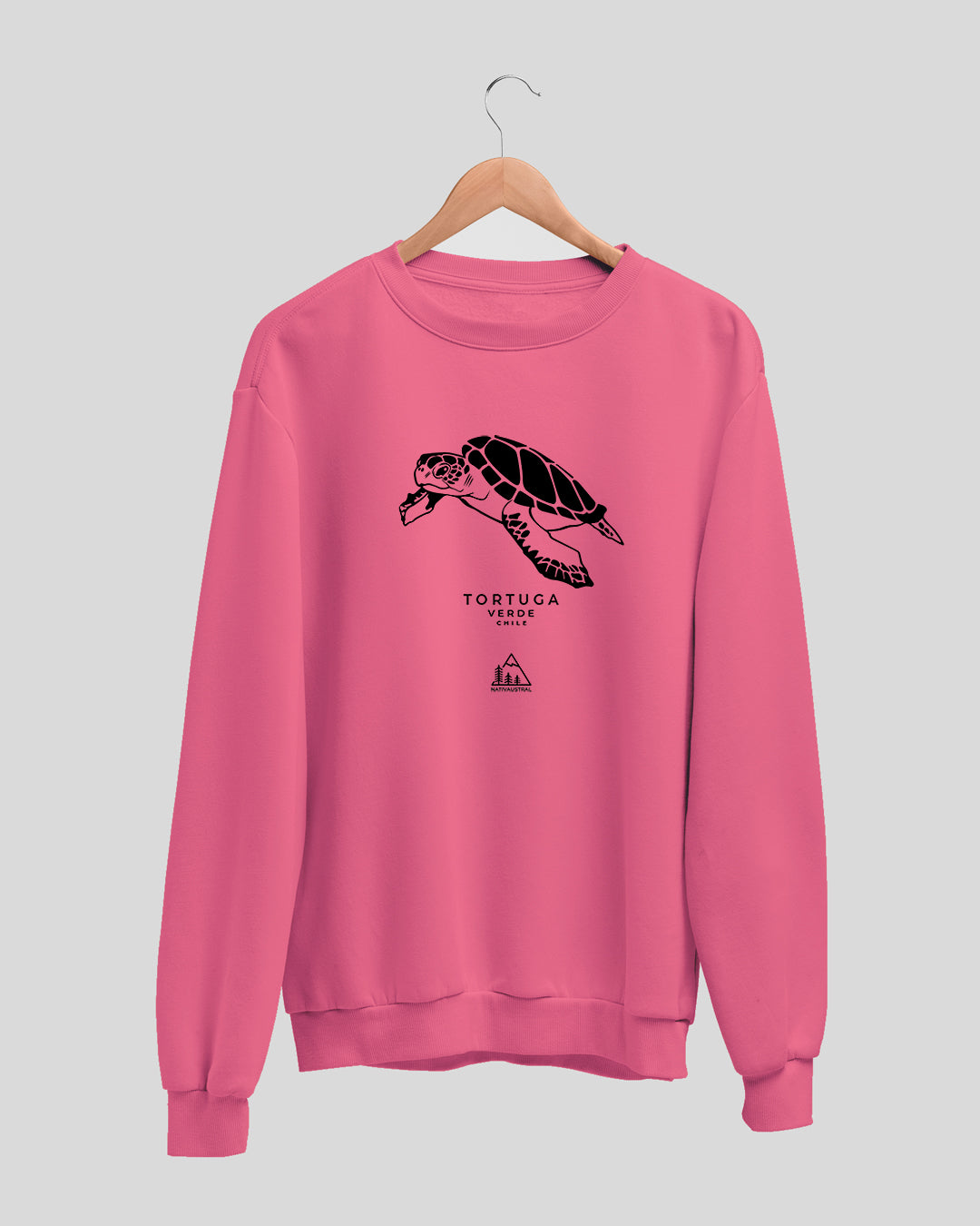 Polerón polo con diseño de tortuga verde, tortuga marina que habita las costas de Chile, color fucsia claro - Nativaustral