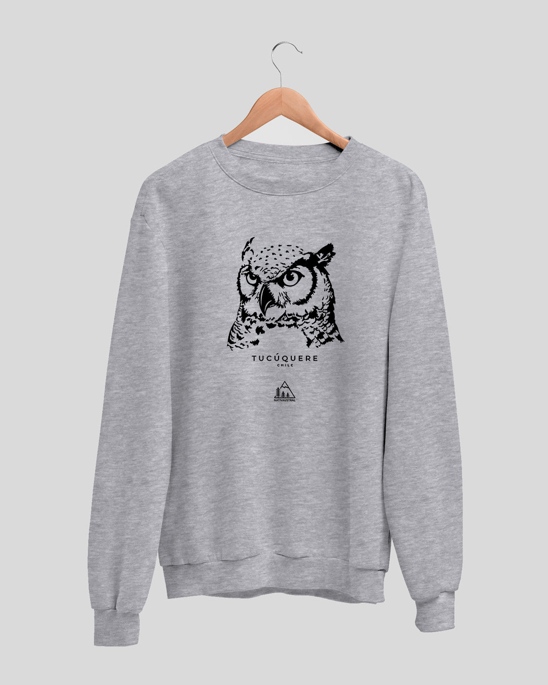 Polerón polo con diseño de tucúquere, búho nativo de Chile, color gris claro - Nativaustral